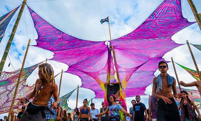 rave fui numa festa e nunca mais voltei